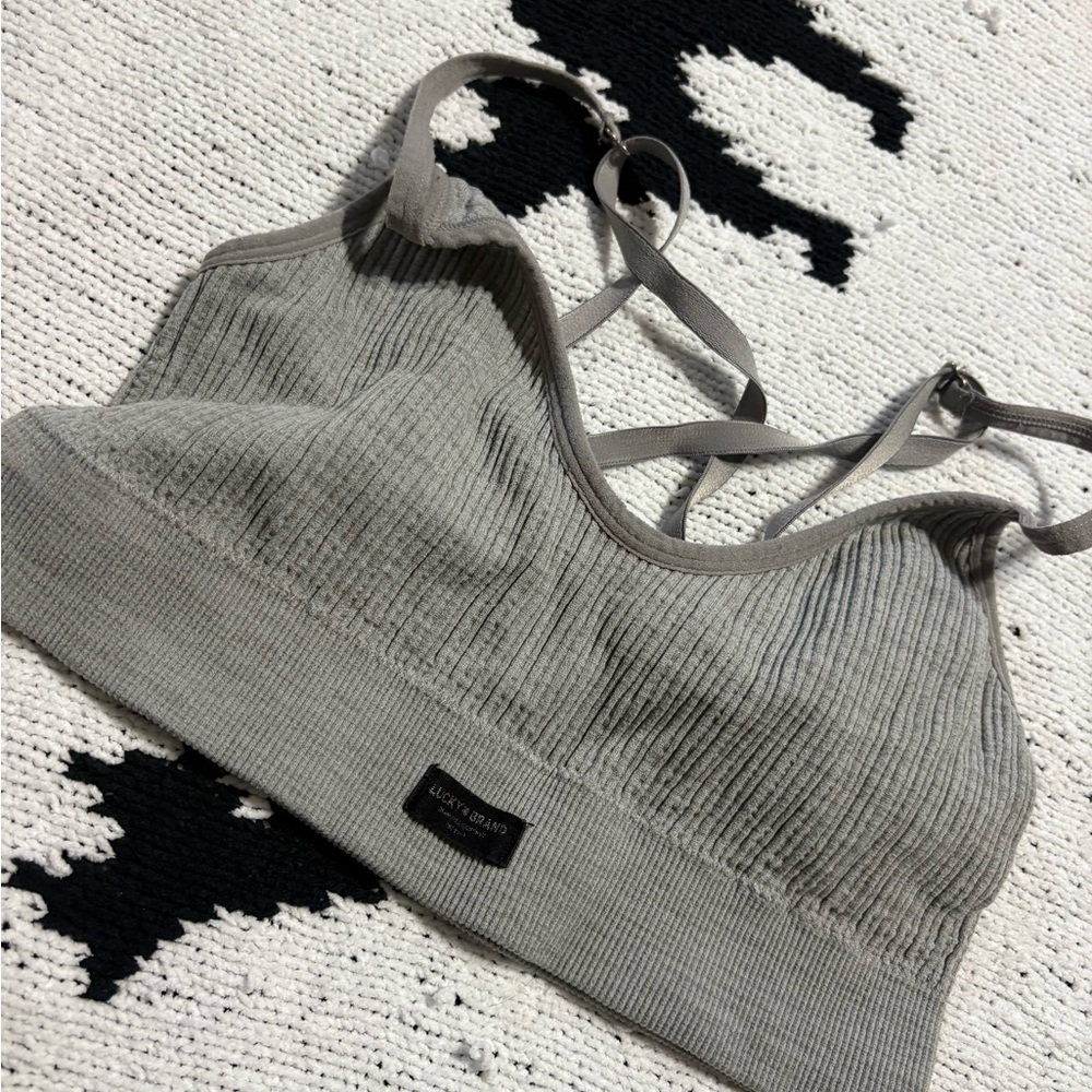 Lucky Brand Ribbed Sports Bra in Light Gray